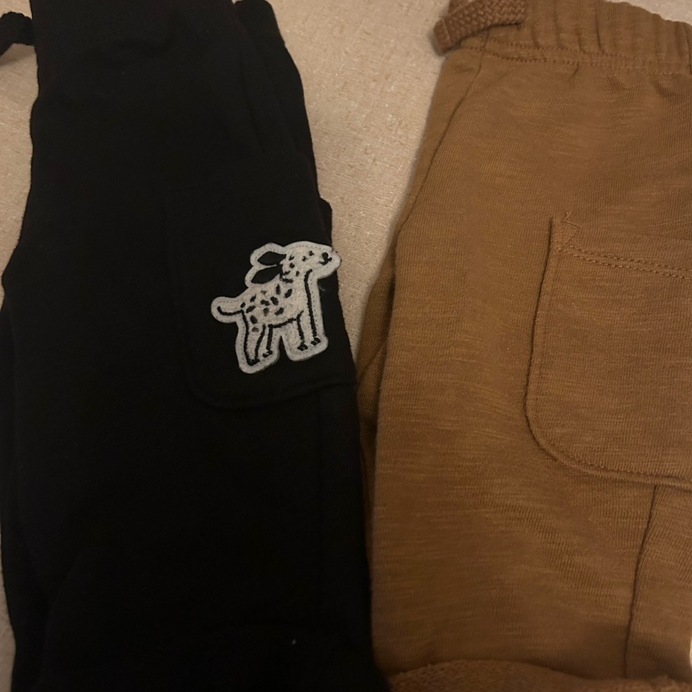 Garanimals Black and Tan Kids' Joggers with Animal Patch